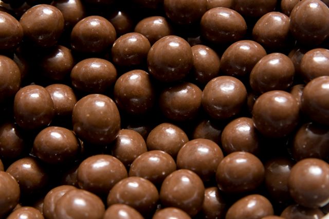 Lískové ořechy v mléčné čokoládě